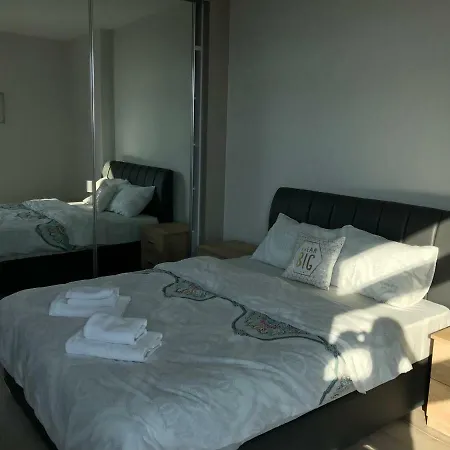 Luxury Flat In Yenikent Apartment *
